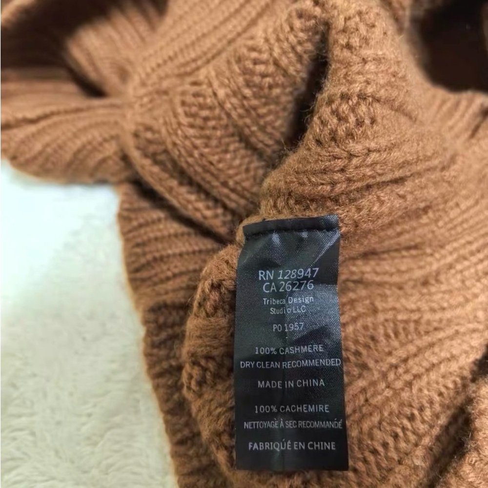 Nili Lotan off white cashmere sweater M